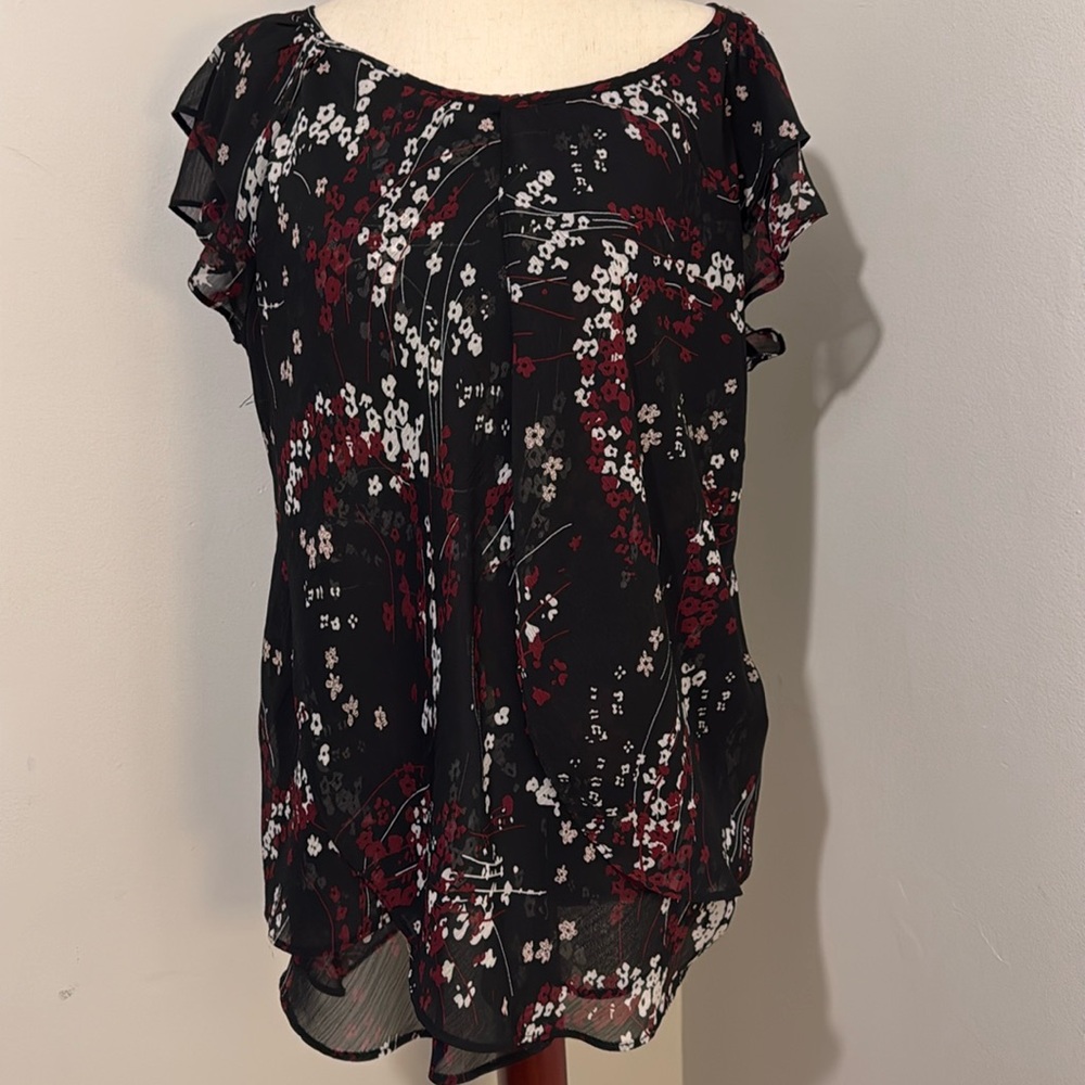 DB black floral blouse